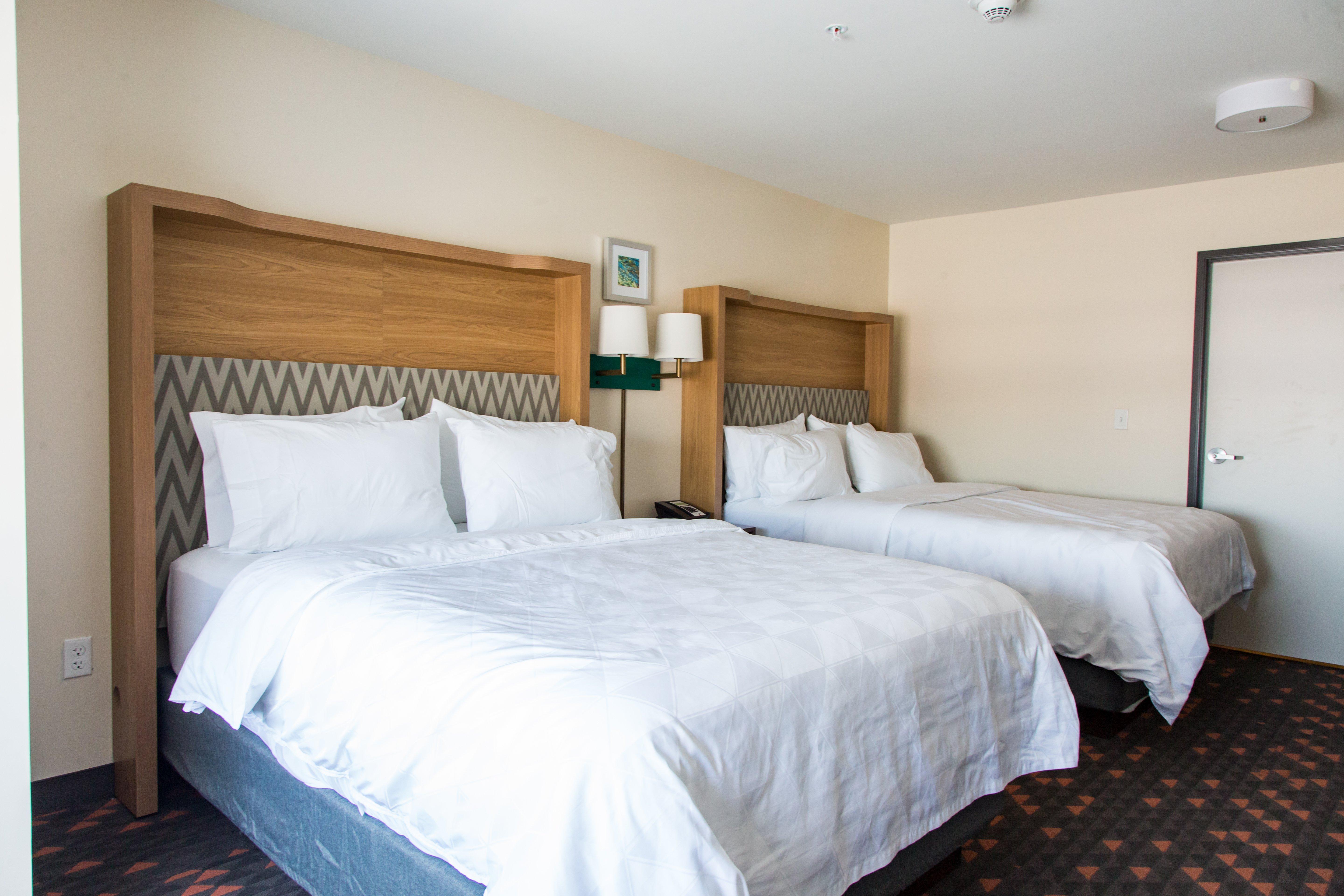 Holiday Inn Hotel & Suites - Mount Pleasant By Ihg Ngoại thất bức ảnh