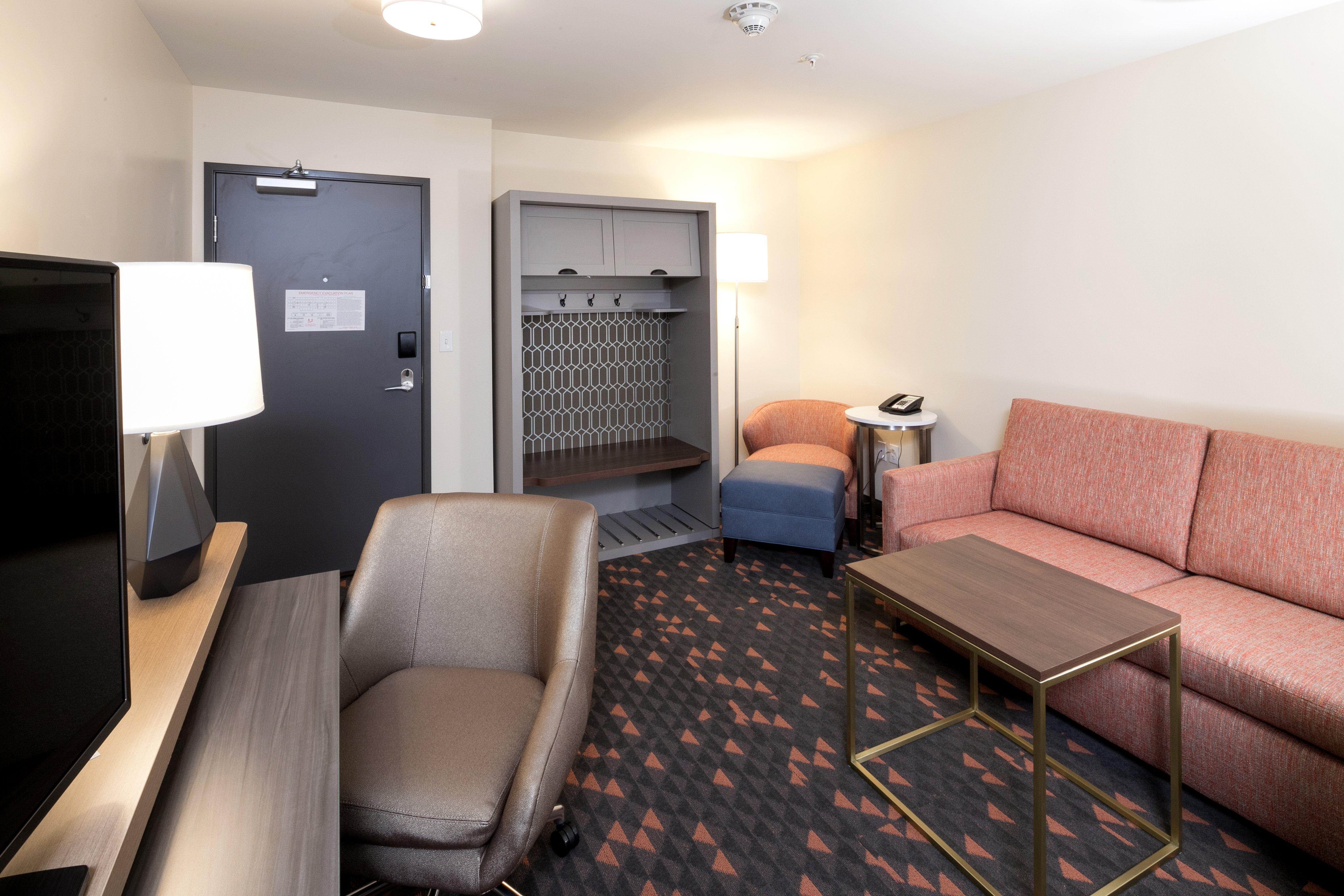 Holiday Inn Hotel & Suites - Mount Pleasant By Ihg Ngoại thất bức ảnh