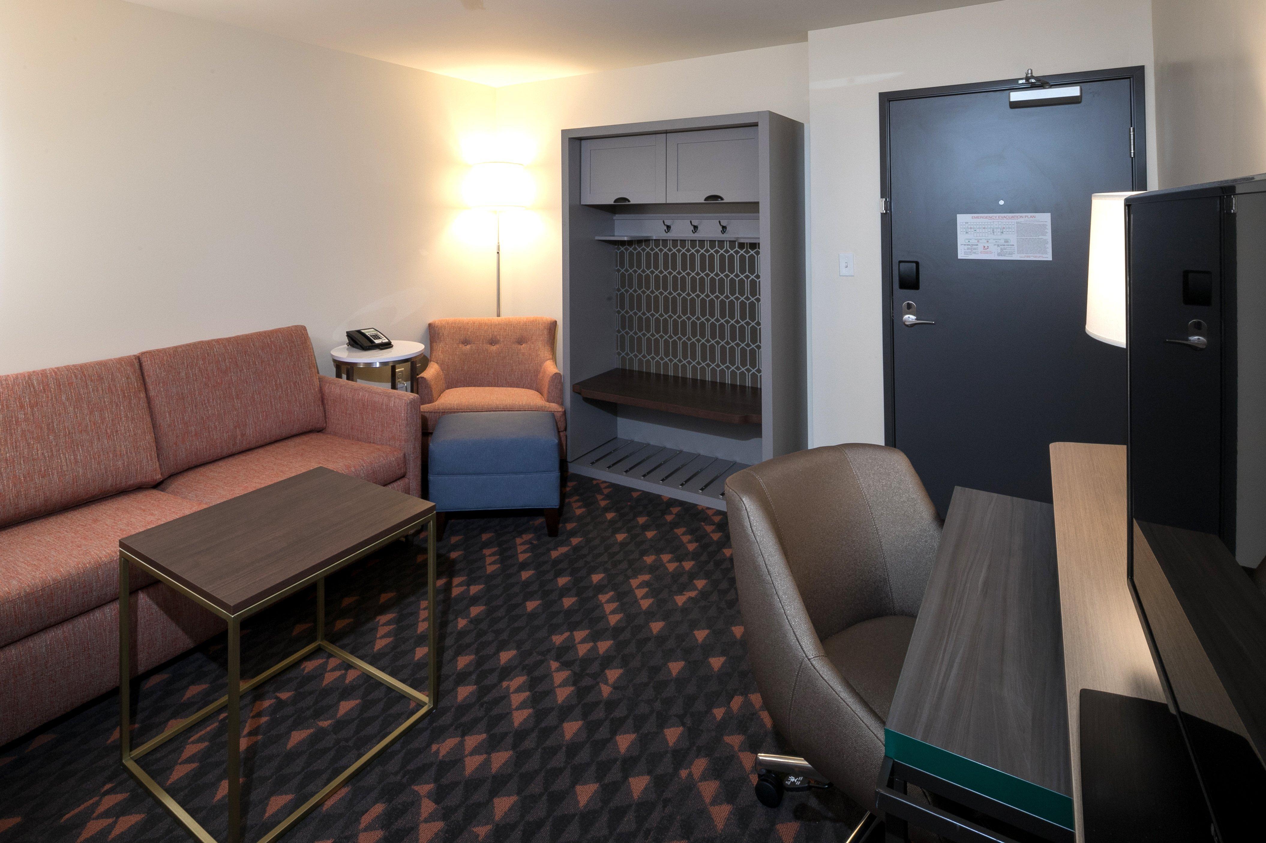 Holiday Inn Hotel & Suites - Mount Pleasant By Ihg Ngoại thất bức ảnh
