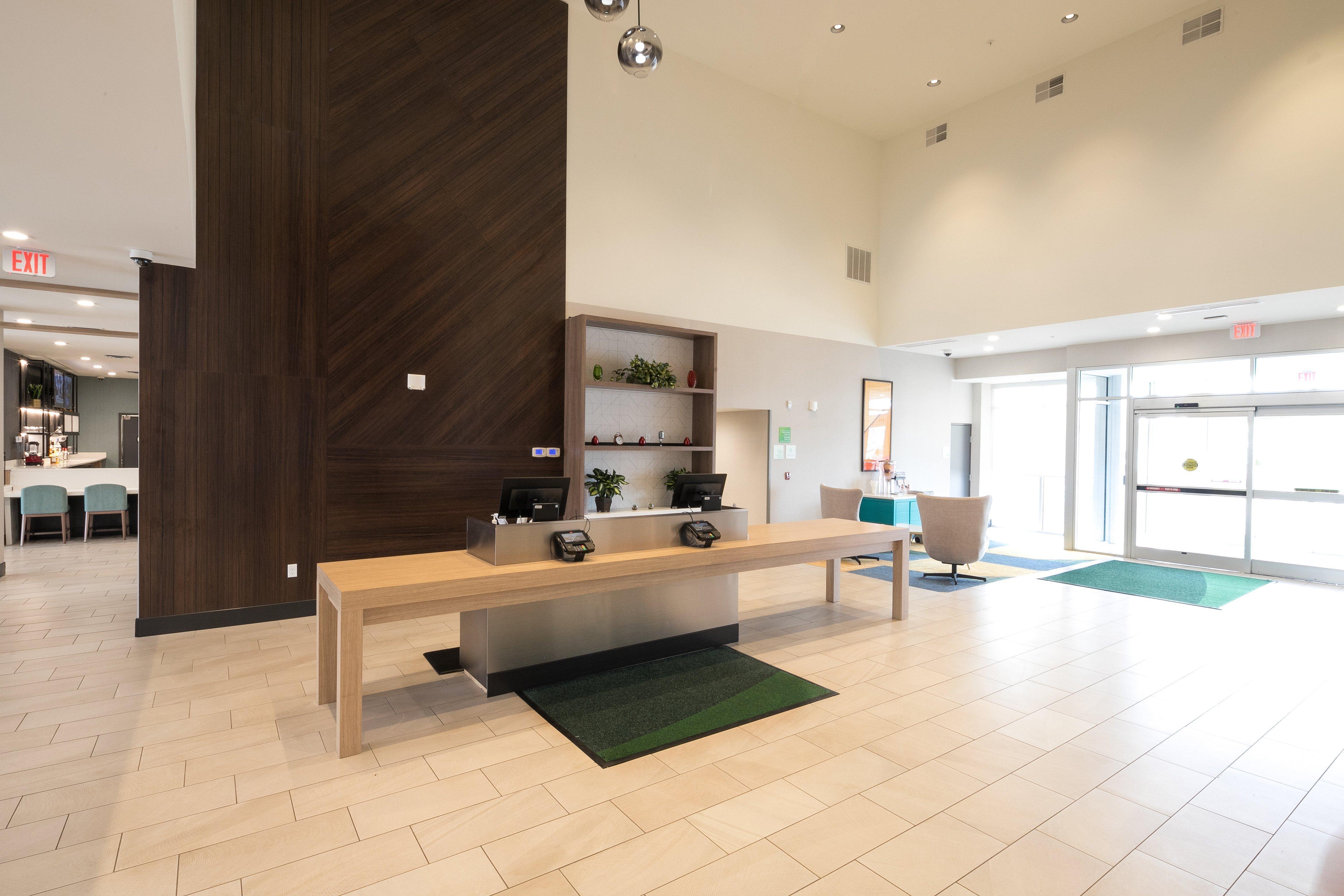 Holiday Inn Hotel & Suites - Mount Pleasant By Ihg Ngoại thất bức ảnh