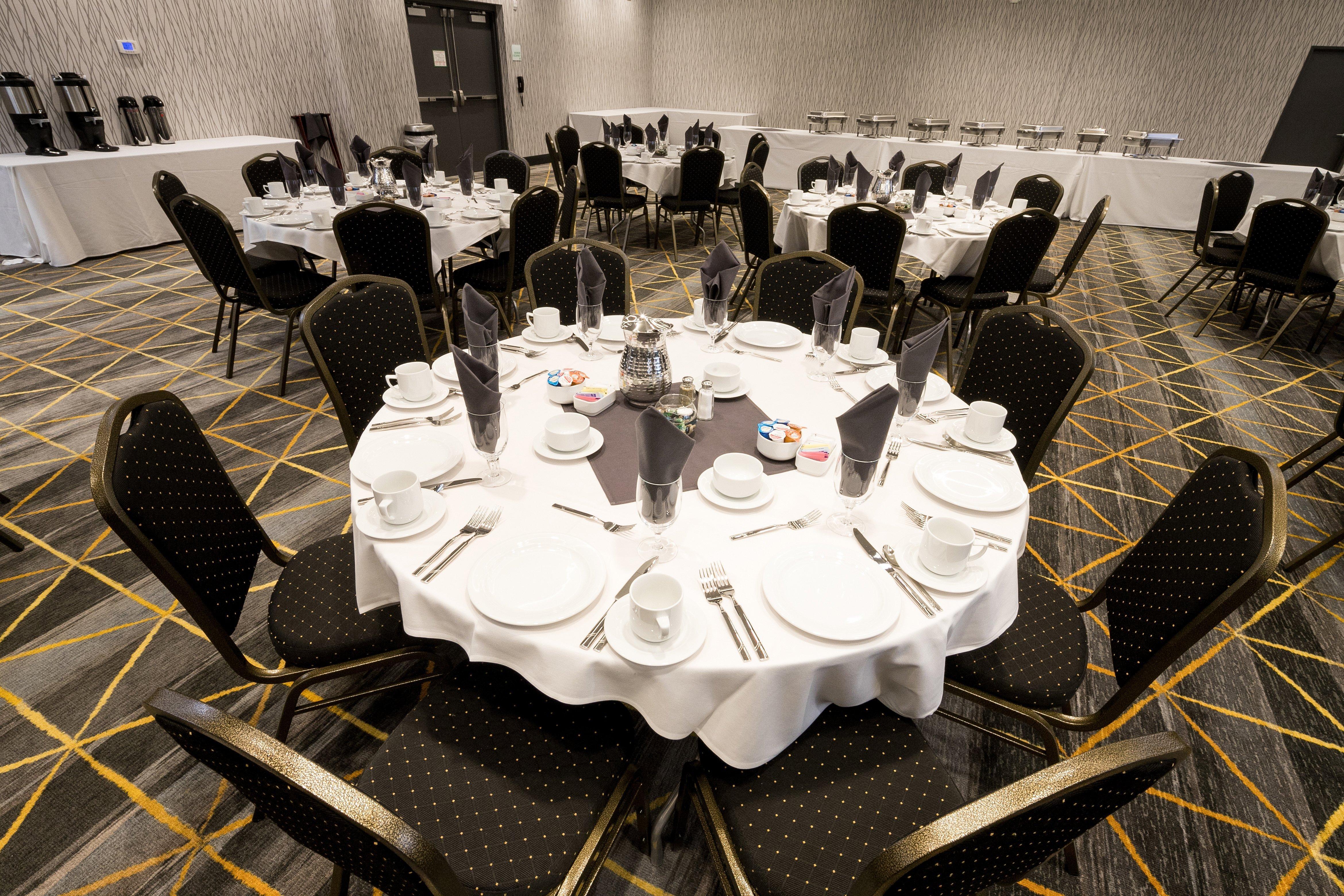Holiday Inn Hotel & Suites - Mount Pleasant By Ihg Ngoại thất bức ảnh