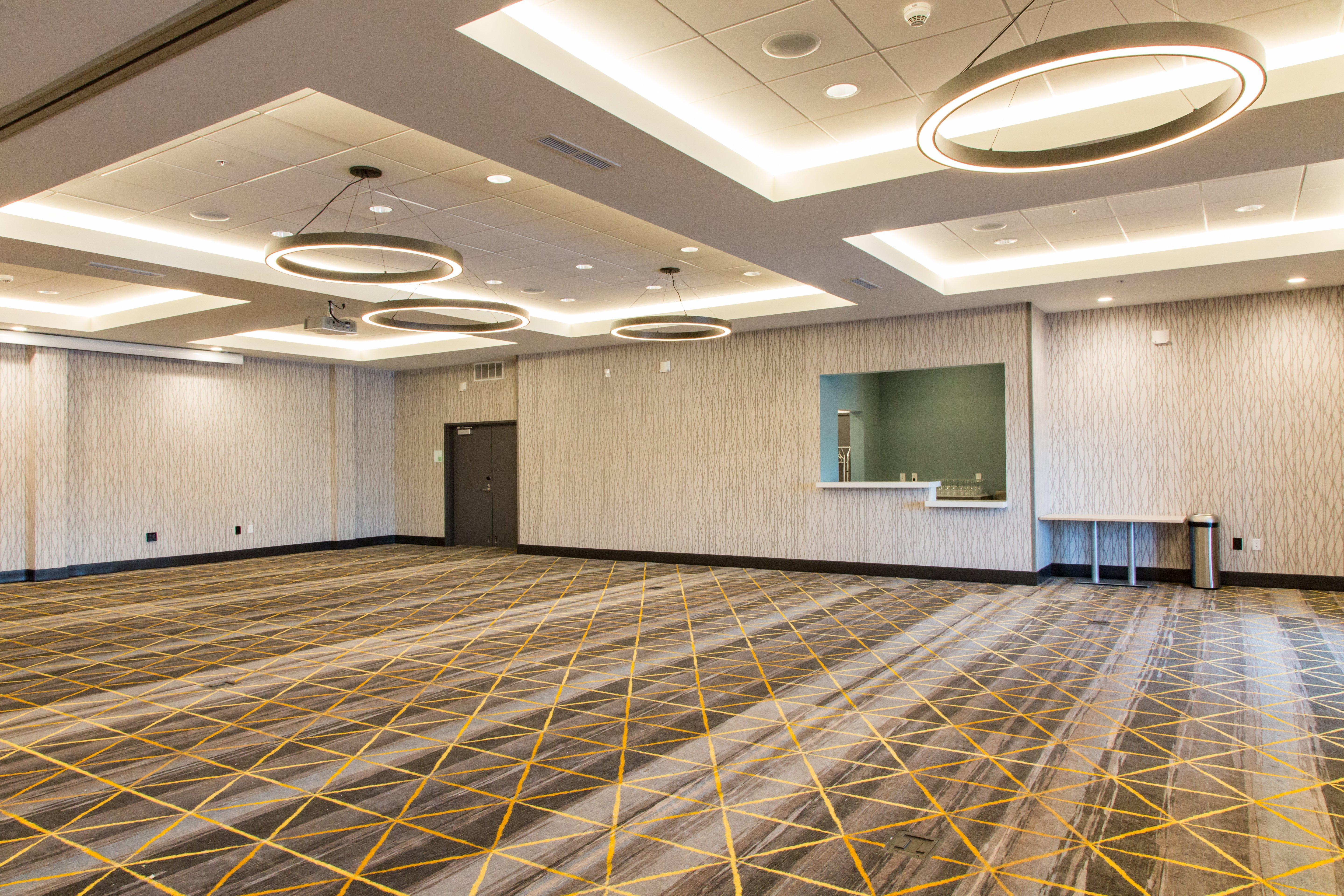 Holiday Inn Hotel & Suites - Mount Pleasant By Ihg Ngoại thất bức ảnh